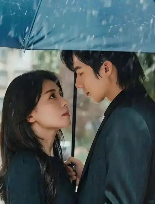 《做自己的光》男女主的感情线不像别的偶像剧,上来就野蛮生长