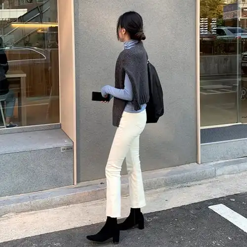 米白色牛仔裤女秋冬高腰宽松休闲直筒修身显瘦加绒加厚九分微喇裤