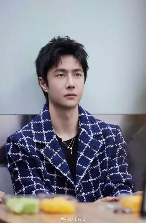 uniq-王一博:"谢谢大家支持!个人演唱会舞台其它就算了"尊嘟假嘟