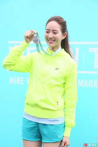 跑步女神张钧甯越跑越年轻
