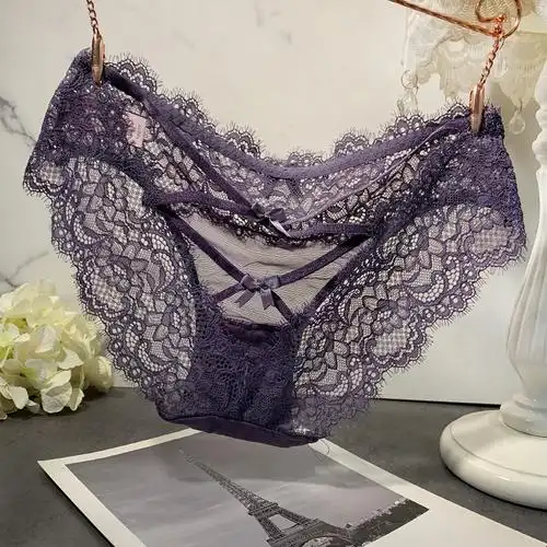 内裤女性感火辣睫毛蕾丝臀部镂空细带时尚三角裤少女薄款黑色底裤