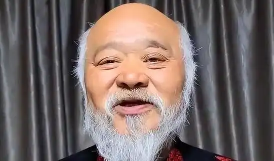 演员李琦:不顾医生劝阻,喜欢喝酒每天8两白酒,今身体状况如何