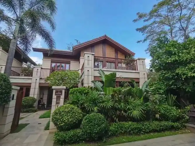 海口市后花园金装独栋别墅309w起哟