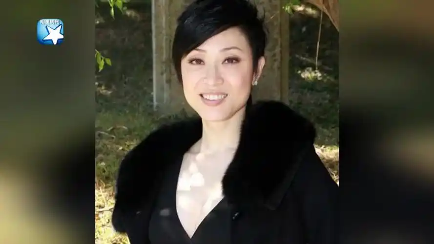 53岁陈法蓉首次回应不婚原因,曾多次被富豪男友伤透心