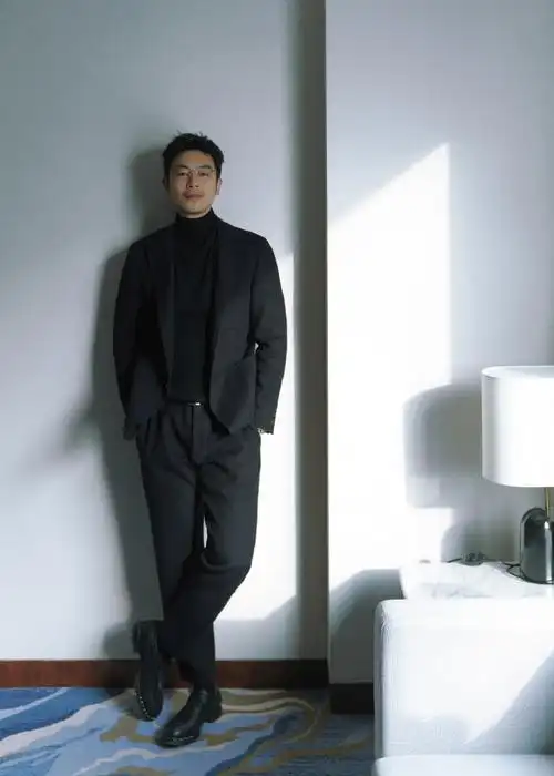 朱亚文超话凝神渐进,力量与风度一齐迸发.#央视2024年电视剧片单