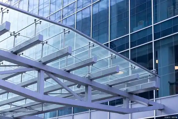 钢结构玻璃雨棚维修保养的重要性