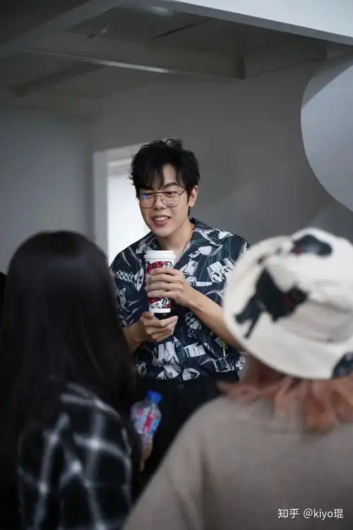 如何专业评价逍遥散人的长相?