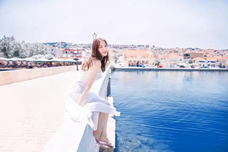 cr:-茶色如野- 饭修/迪丽热巴漫游希腊漫游… - 堆糖,美图壁纸兴趣