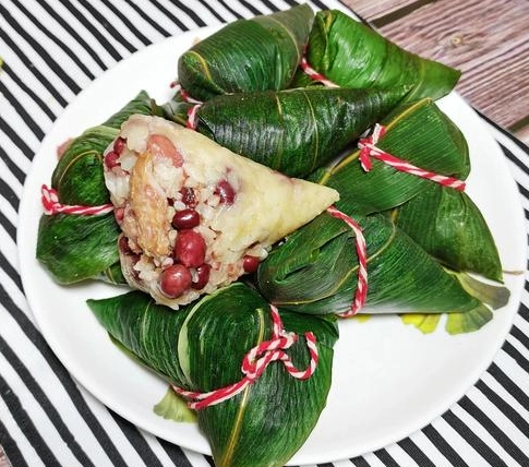 端午节包粽子,瘦肉红豆花生粽子的做法教程