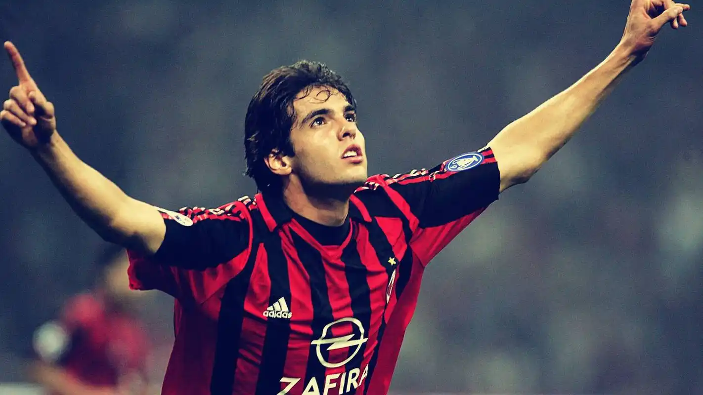 米兰队史5大球星舍甫琴科上榜马尔蒂尼登顶