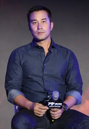 为什么张孝全一穿上西装就变成型走的雄性荷尔蒙