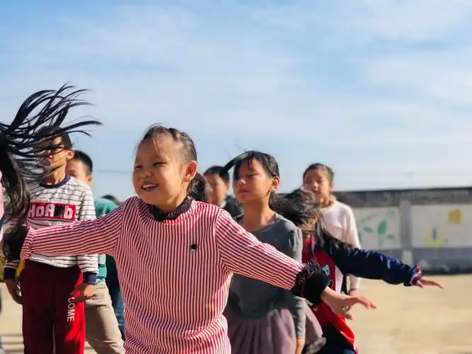 青泥小学艺术课堂第五堂体育课