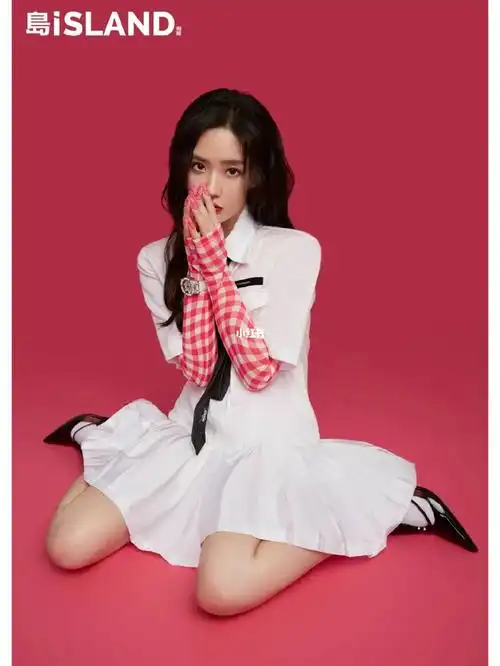 硬糖少女303  #王艺瑾  #写真 #嘉行