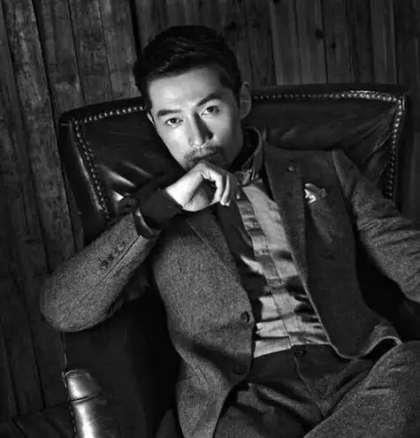 2021年12月21日10:40关注胡歌头像评论收藏