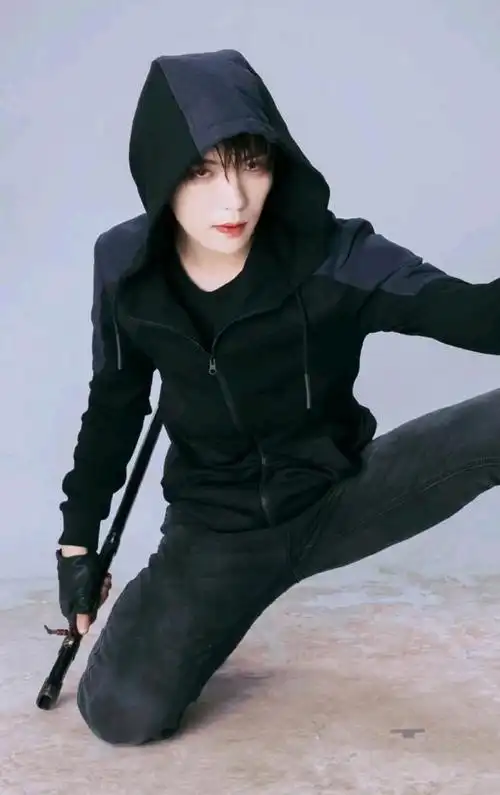 相信大家都看过电视剧《终极笔记》吧,在剧中不仅有曾舜晞饰演的吴邪