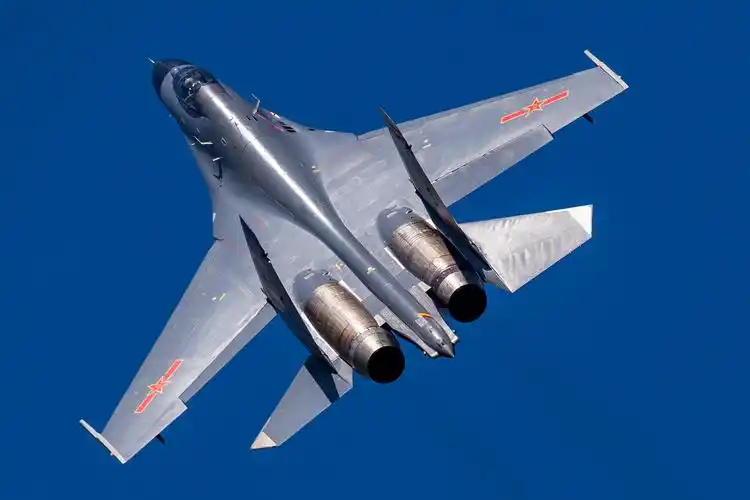 歼11bs战斗机资料图