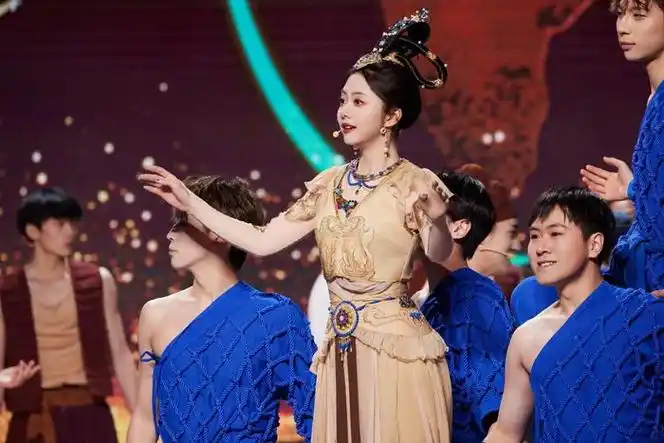 既漂亮又娇俏,知道谭松韵演技好没想到跳舞也这么厉害?