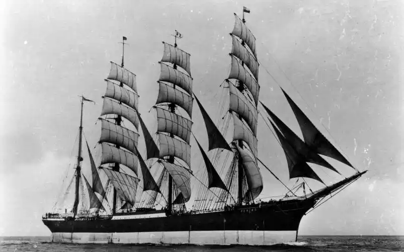 而这艘在当时算是比较大的钢制帆船,也和南美有着密切的联系.