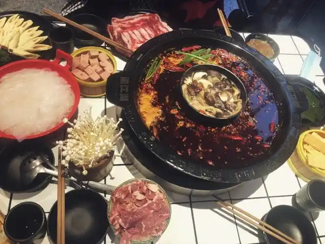 代码又来分享美食啦,今天吃火锅92    大家都吃饭了嘛@tfboys-王源