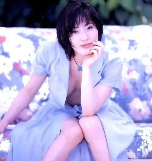 中国胸部最美的四位女明星,柳岩,杨幂未能上榜