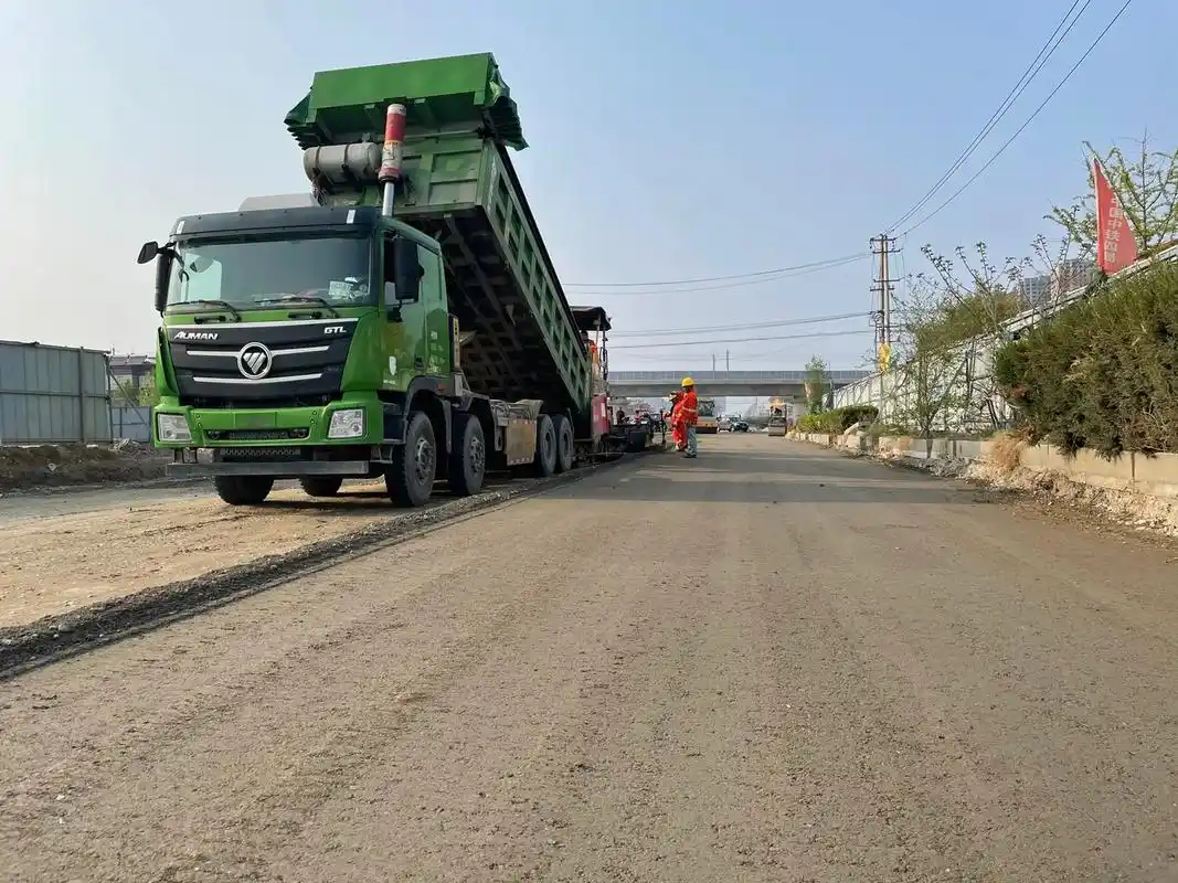 本公司常年承接水稳,沥青生产,运输,摊铺.本公司常年承接水稳 - 抖音
