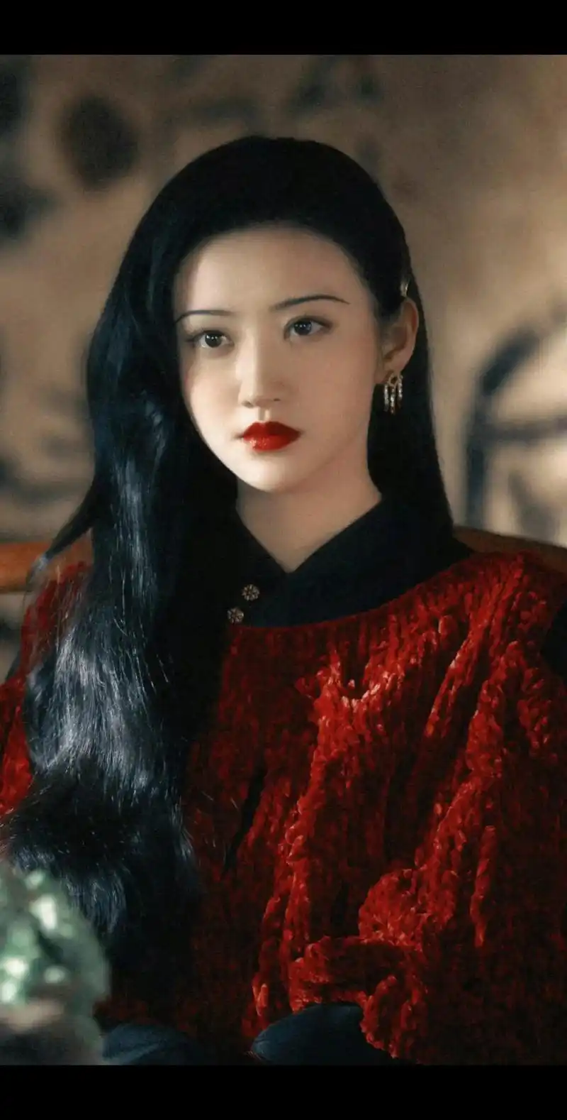 《司藤》穿旗袍的景甜,每个样子都动人.#景甜 #司藤 #电视 - 抖音