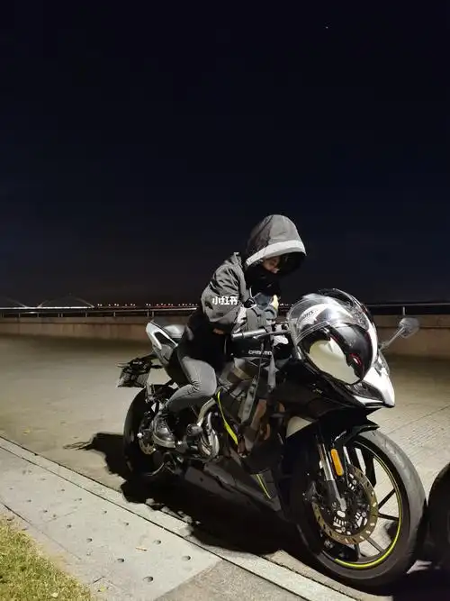 感受下夜间的快乐!