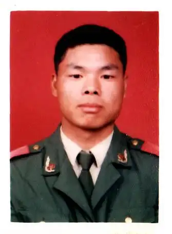 刘国庆,,山东武警总队滨州支队武警士官(29岁)        刘国庆,男