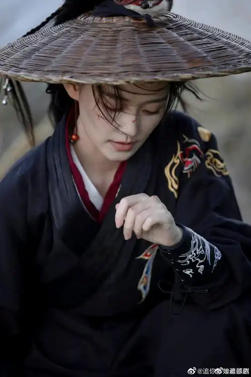 蒋依依古装高马尾造型