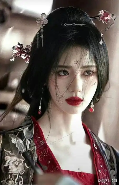 名和利救不了鞠婧祎