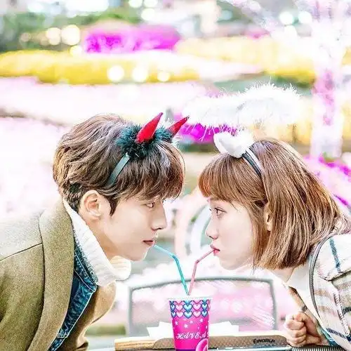 李圣经南柱赫恋爱##南柱赫##李圣经#  愿看到这条微薄的人都能