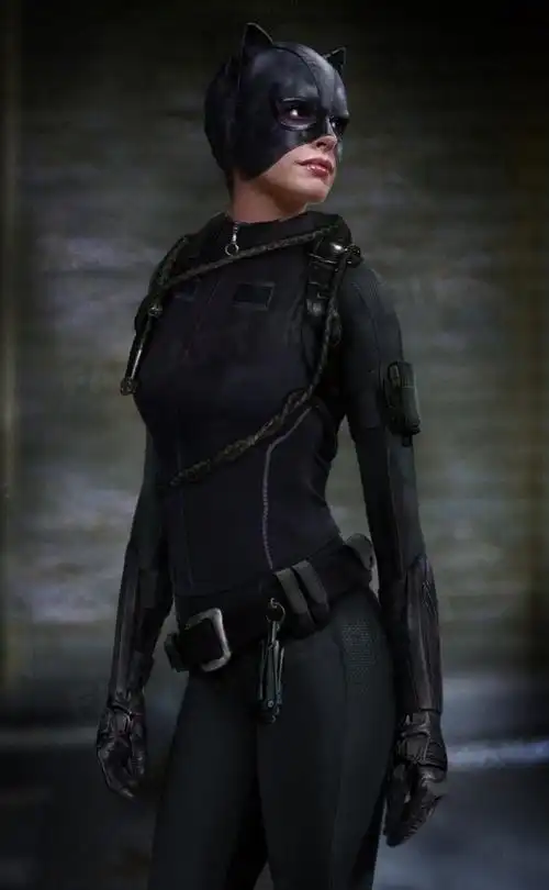 《蝙蝠侠3》尤物来袭 安妮·海瑟薇化身猫女(图)