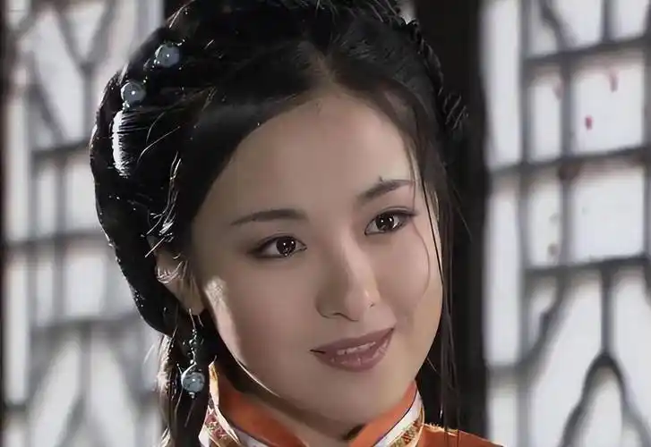 当年沈傲君和孙红雷刚拍完吻戏后,她悄悄对导演说:再拍一遍吻戏_角色