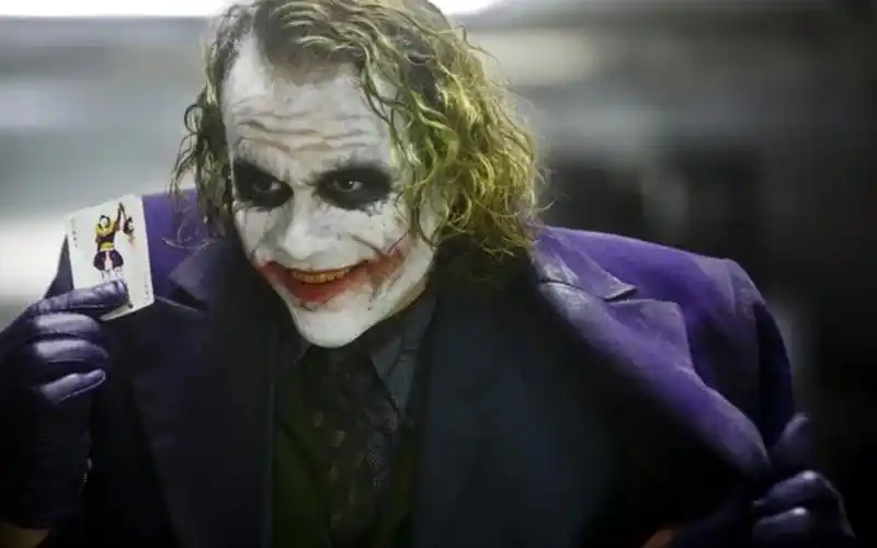 希斯莱杰17岁到29岁外貌变化