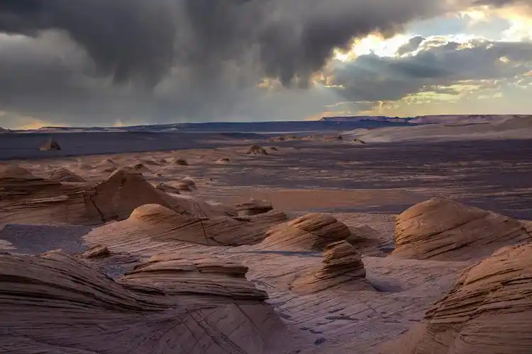 新疆罗布泊无人区风光