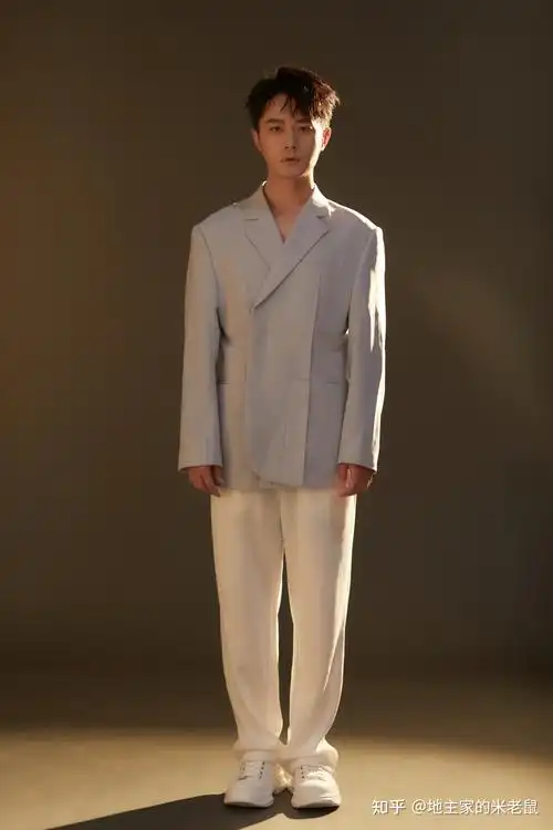 26首发赵越珍藏照专属你的宠粉福利哦