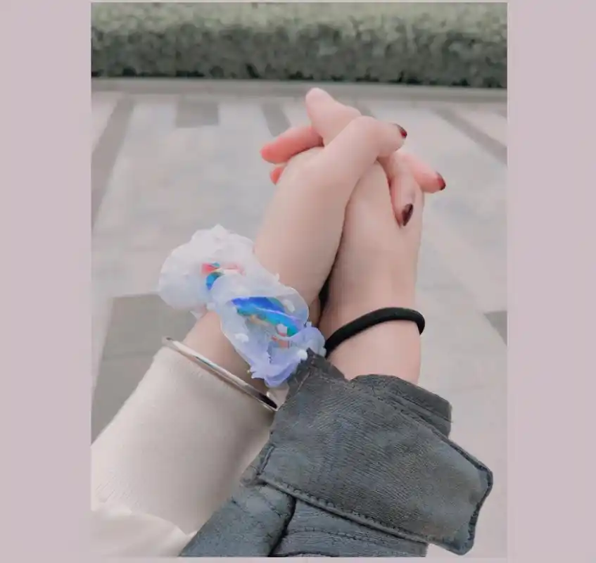 网恋不靠谱天谕女玩家千里奔现成功牵手秀恩爱场面羡煞全服