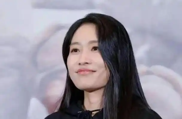 票房5天突破2亿张末这一次终于脱离父亲张艺谋带来的阴影