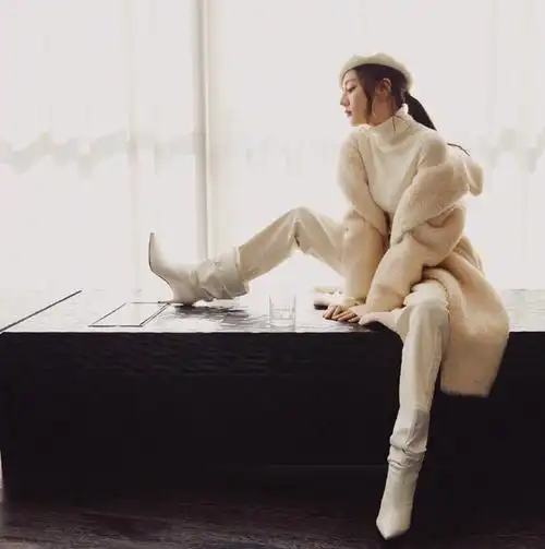 《流金岁月》刘诗诗的富家女风太美!要想显得贵,还得多穿这个色