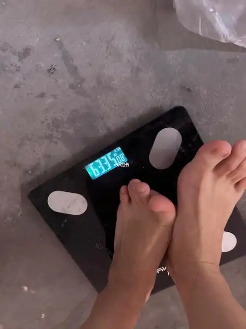 跳绳从120斤胖到130斤体重逐渐下降开心