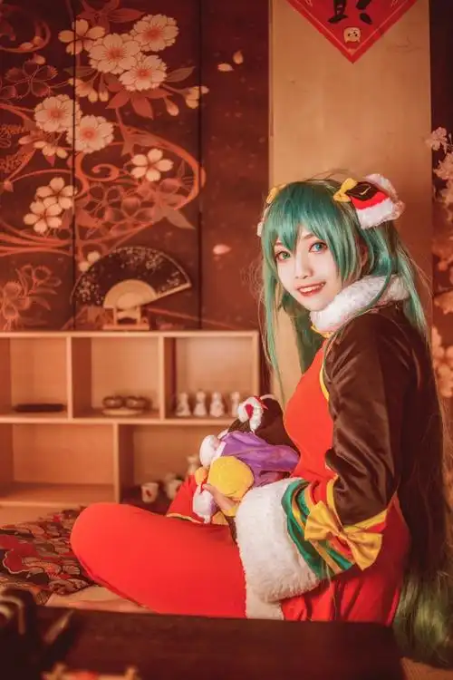 单反/后期cn:二萌x 妆娘cn:菜菜查看 飞羽 的更多作品,请登录cosplay