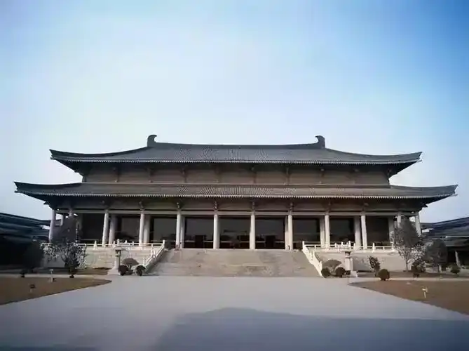 古代建筑上至宫殿,下至民宅,为什么房屋都选择坐北朝南?