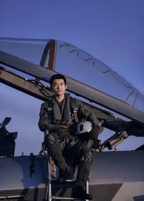 飞行表演队,空军_飞行表演队,空军最新消息,新闻,图片,视频_聚合阅读