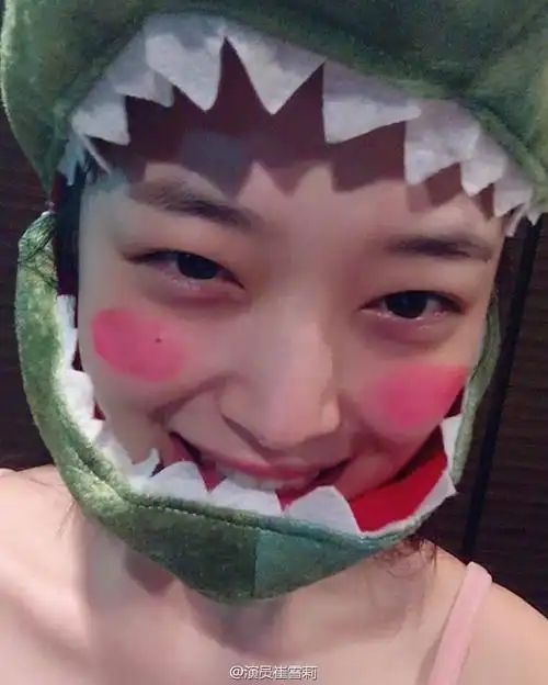 人间蜜桃崔雪莉ins