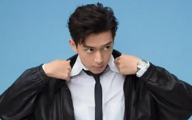 李现发文为杨紫庆生晓雪助理晒止吐神器疑似怀孕事件迅速发酵