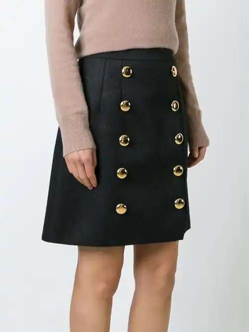 金属纽扣半身裙