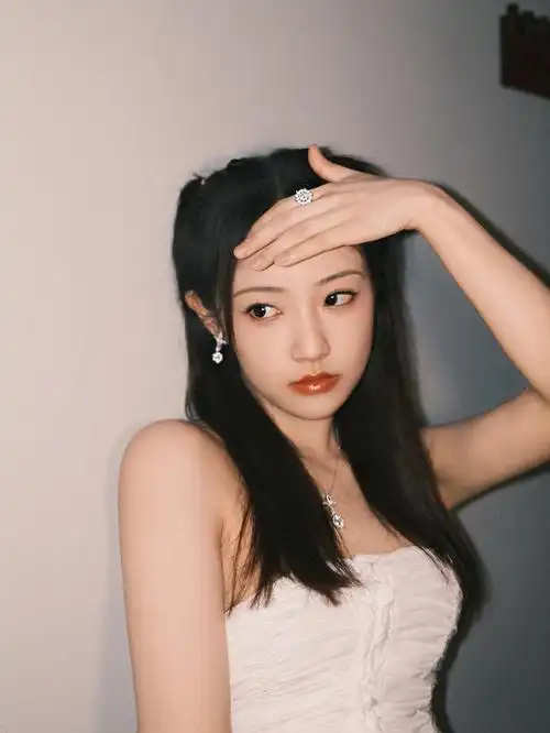 💫吴佳怡的轻盈夏日