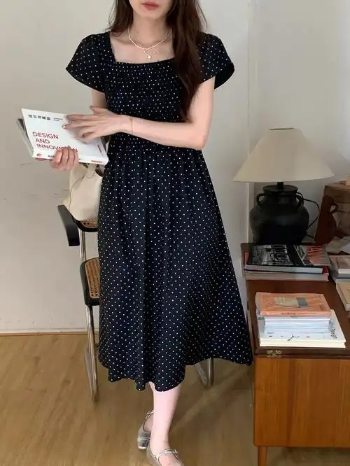 韩系黑色波点连衣裙