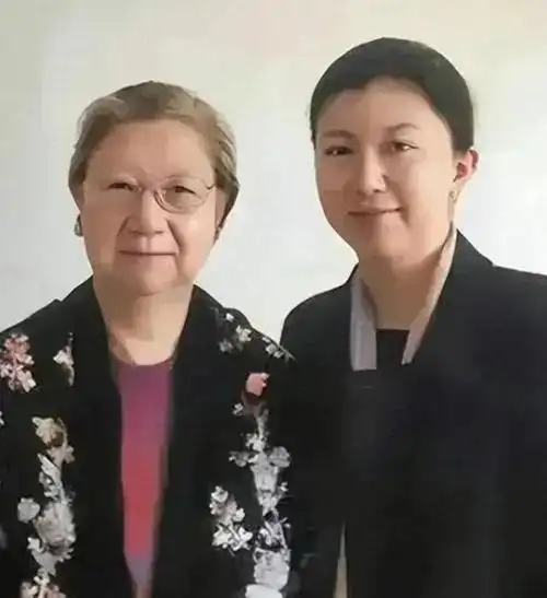 刘思齐"四个子女"的私人相册,难得一见!