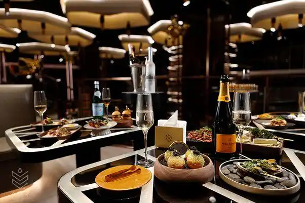 上海美食节 | 到上海这些浪漫情调满分的西餐厅,开启春日份美好